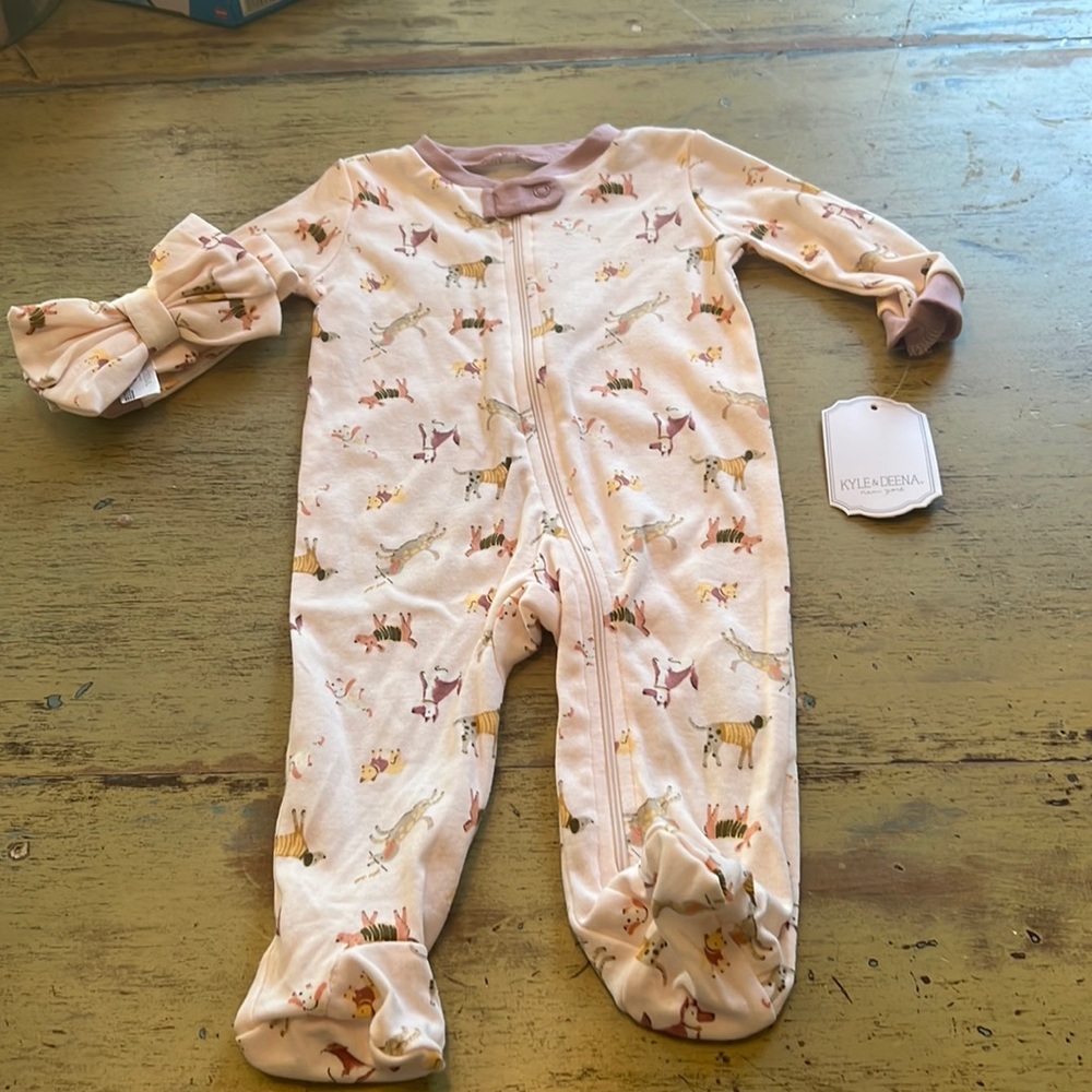 Kyle and Deena baby girl sleeper with headband 0/3m. NWT